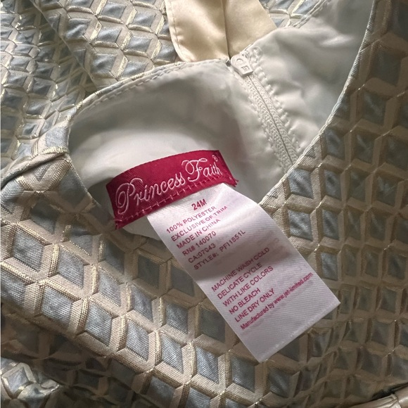 Fancy dress BNWT - Picture 3 of 3